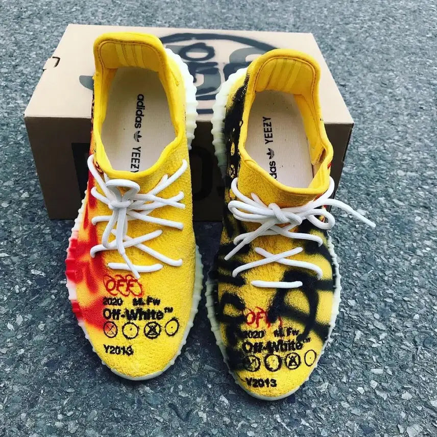 [BUNJANG] Adidas Yeezy X Off-White Custom Sneakers (290) / 아디다스 이지 X Off-White 커스텀 (Yeezy)