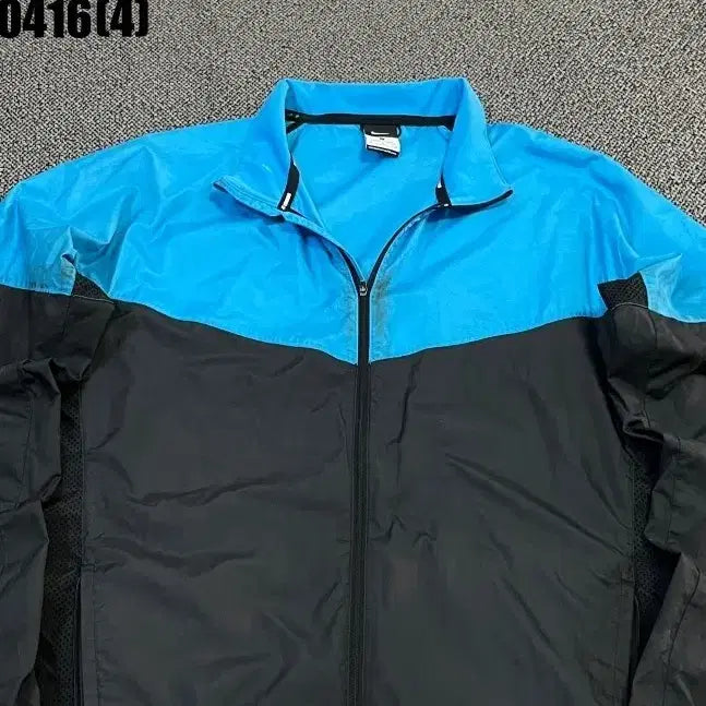 [BUNJANG] Nike Windbreaker Jacket Black/Blue - Men&
