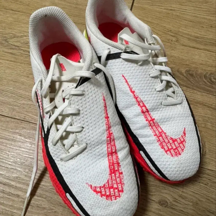[BUNJANG] Nike Futsal Shoes 230 / 나이키 풋살화 230