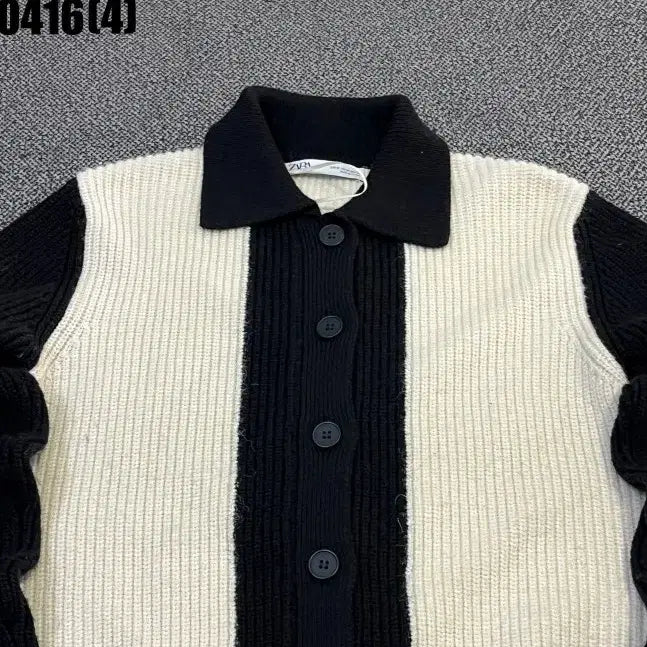 [BUNJANG] ZARA Black and Ivory Color Block Cardigan / M 자라 블랙/아이보리 배색 가디건 0416(4)