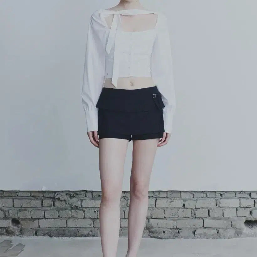 [BUNJANG] Pain or Pleasure Bianca Square Neck Blouse - Black / 페인오어플레져 pain or pleasure 비앙카 스퀘어넥 블라우스블랙