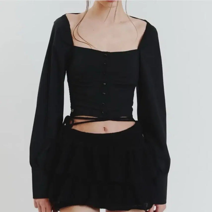 [BUNJANG] Pain or Pleasure Bianca Square Neck Blouse - Black / 페인오어플레져 pain or pleasure 비앙카 스퀘어넥 블라우스블랙
