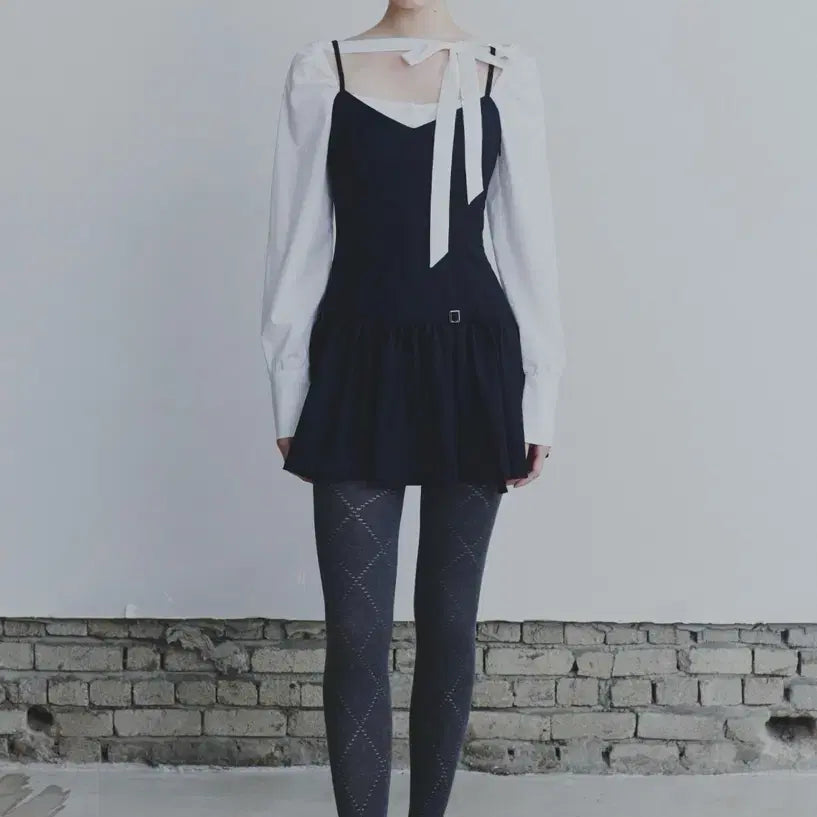 [BUNJANG] Pain or Pleasure Bianca Square Neck Blouse - Black / 페인오어플레져 pain or pleasure 비앙카 스퀘어넥 블라우스블랙