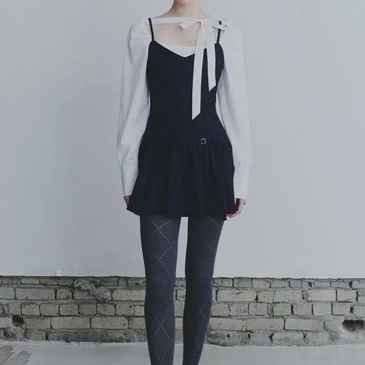 [BUNJANG] Pain or Pleasure Bianca Square Neck Blouse - Black / 페인오어플레져 pain or pleasure 비앙카 스퀘어넥 블라우스블랙