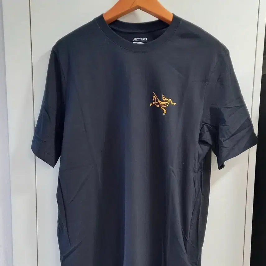 [SOLD OUT] 아크테릭스 금장반팔