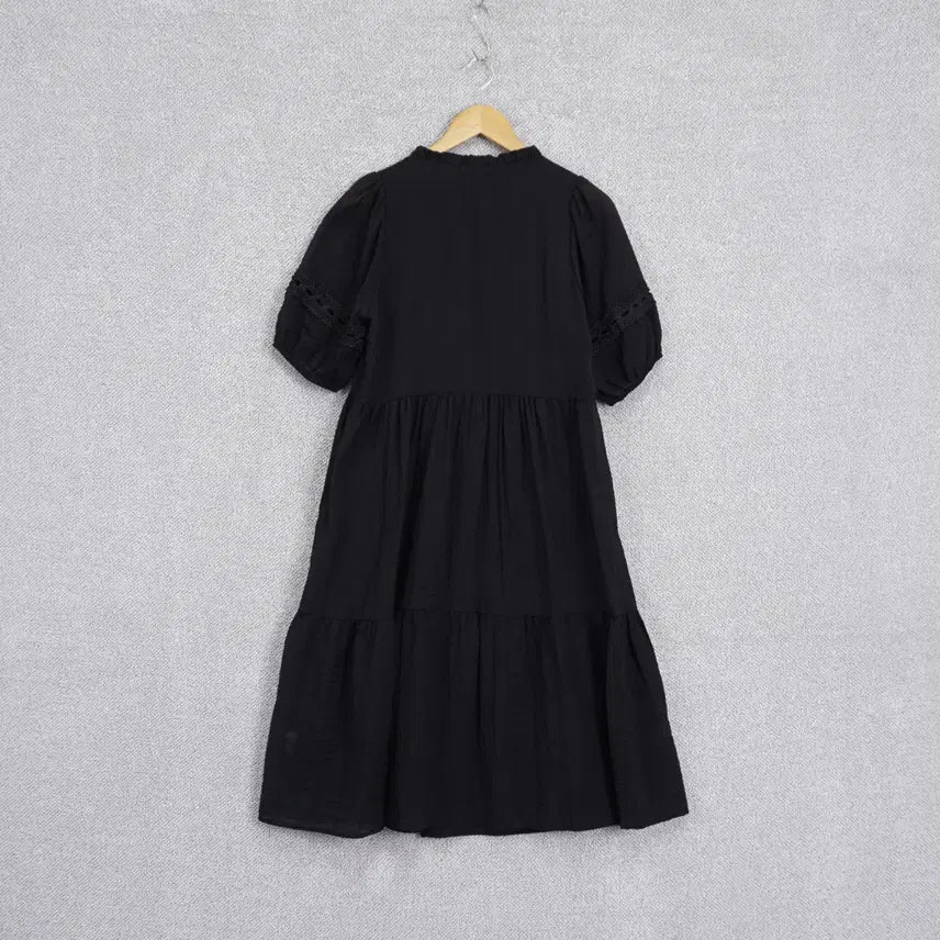 [BUNJANG] Plastic Island Ribbon Frill Neck Eyelet Embroidery Short Sleeve Dress Black / 플라스틱아일랜드 리본 프릴넥 펀칭 자수 반팔 원피스 free