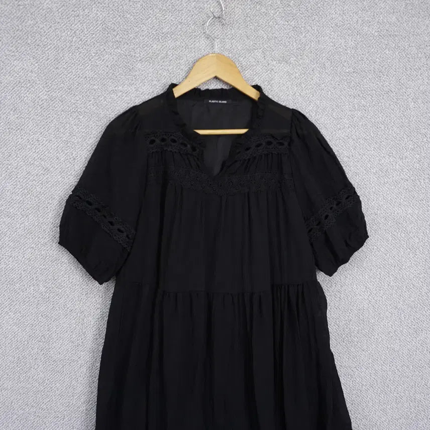 [BUNJANG] Plastic Island Ribbon Frill Neck Eyelet Embroidery Short Sleeve Dress Black / 플라스틱아일랜드 리본 프릴넥 펀칭 자수 반팔 원피스 free