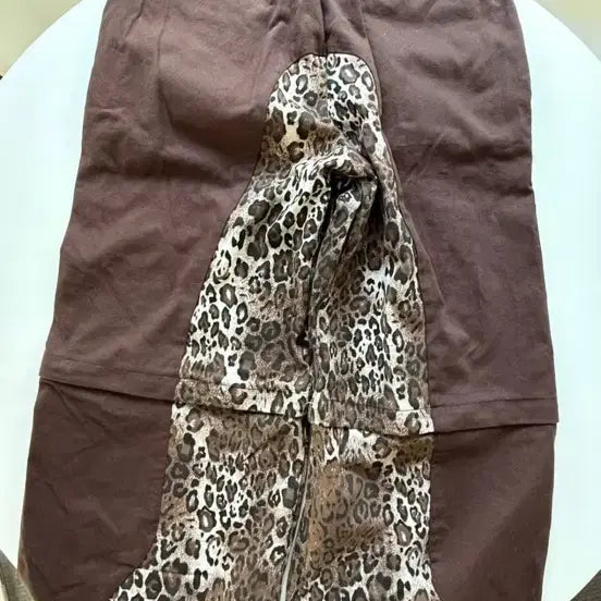 [BUNJANG] House Never Dies Leopard Brown Pants / 하우스네버다이즈 레오파드 브라운 팬츠