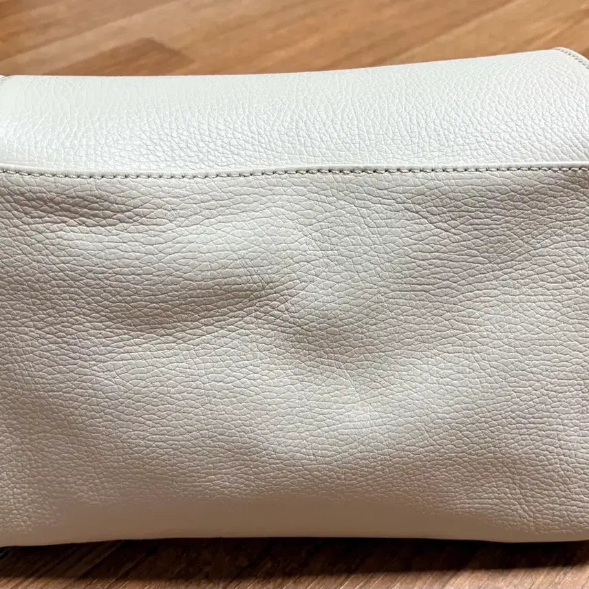 [BUNJANG] Italian 100% Leather Handbag / 이태리 100% 소가죽 가방
