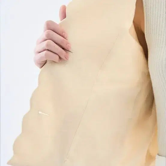 [BUNJANG] Lanvin Linen Blend Scalloped Crop Pearl Embellished Jacket / 랑방 린넨블렌드 스캘럽 크롭 펄장식 세팅 하프자켓