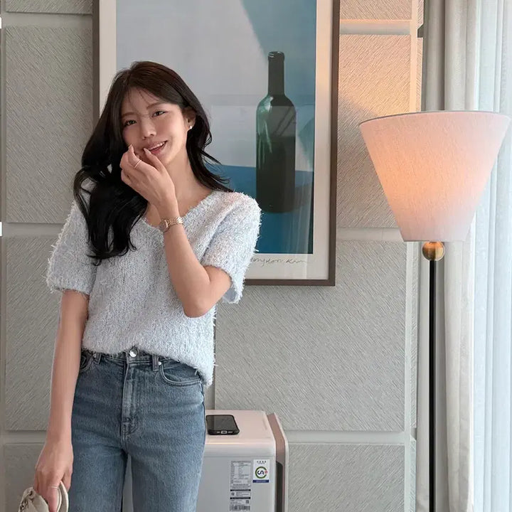 [BUNJANG] Hawa Momo Plume Knit Top (Air Blue) / 하와 26ss 모모 플룸 니트 (에어블루) 브이넥 반팔부클니트 날개사 탑