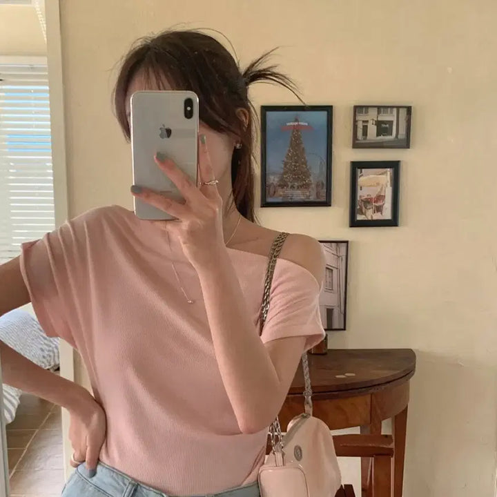 [BUNJANG] French of Off-the-Shoulder Drape T-Shirt Pink / 프렌치오브 오프숄더 드레이프 티셔츠 핑크