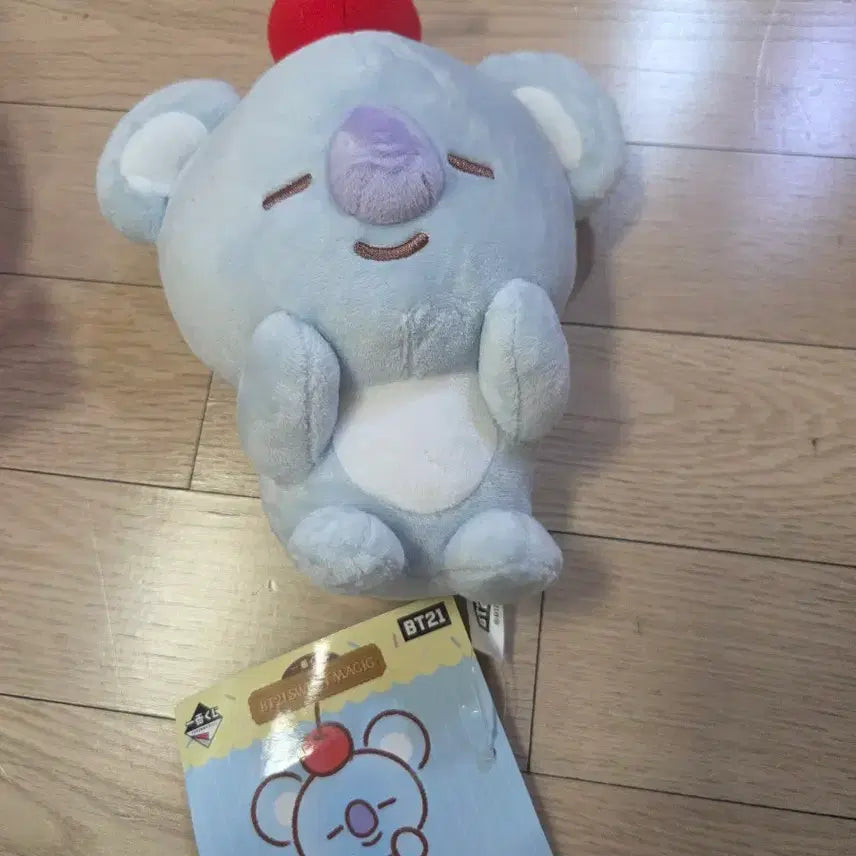 [SOLD OUT] BT21 KOYA 코야 체리 얹은 솜인형