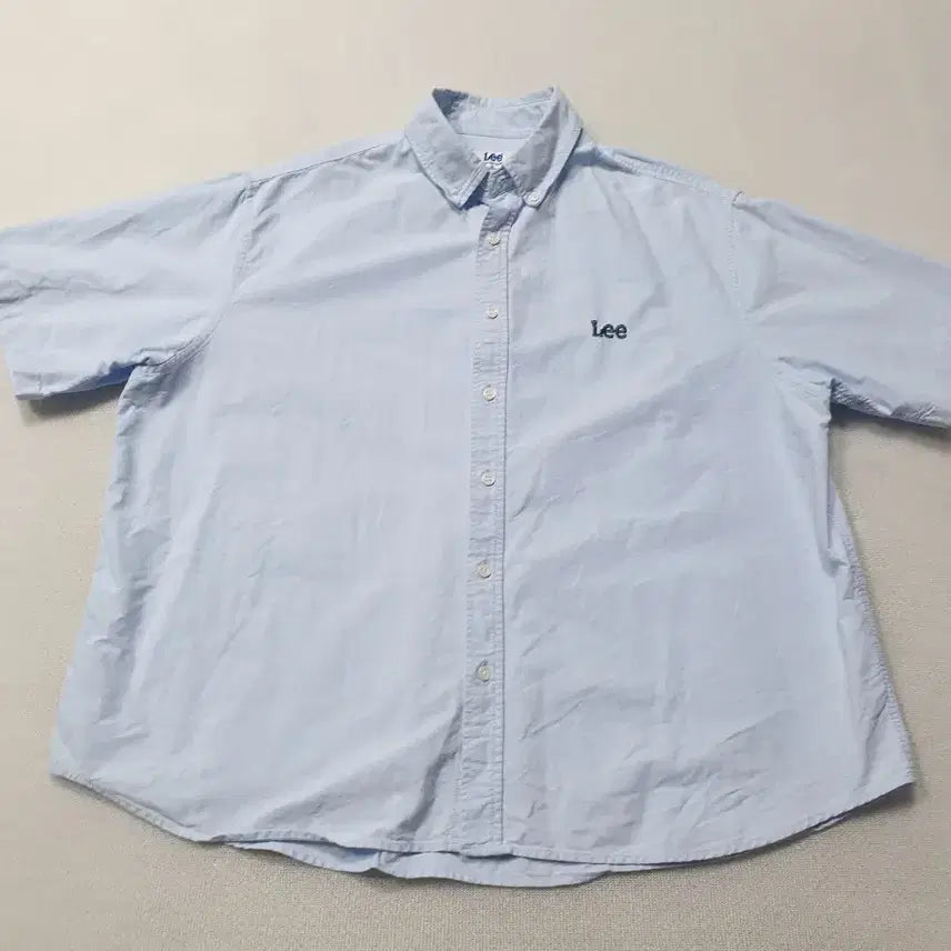 [BUNJANG] Lee Blue Short Sleeve Shirt (M) / Lee 리 반팔 셔츠 하늘색 M 95~100