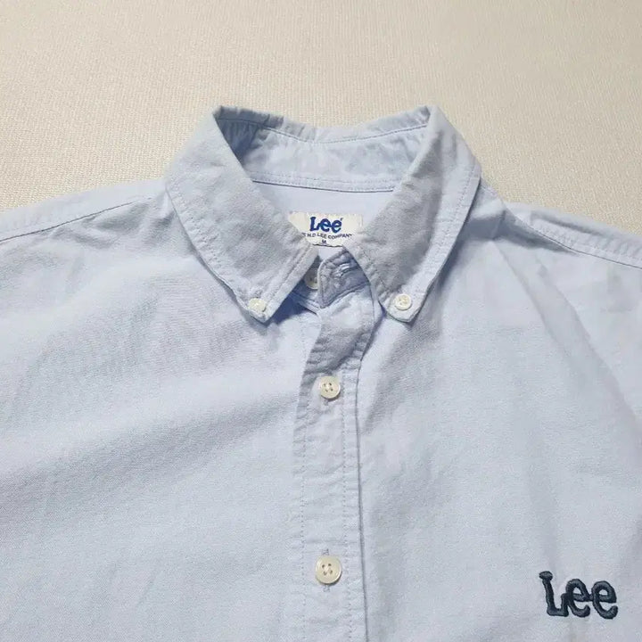 [BUNJANG] Lee Blue Short Sleeve Shirt (M) / Lee 리 반팔 셔츠 하늘색 M 95~100