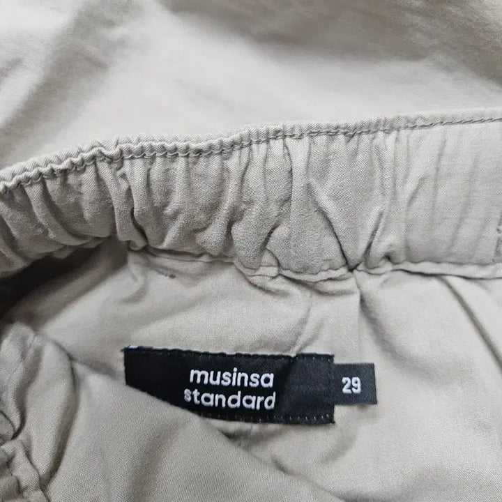 [SOLD OUT] [29] 무신사스탠다드 시티레저 cn와이드벨티드 파라슈트팬츠