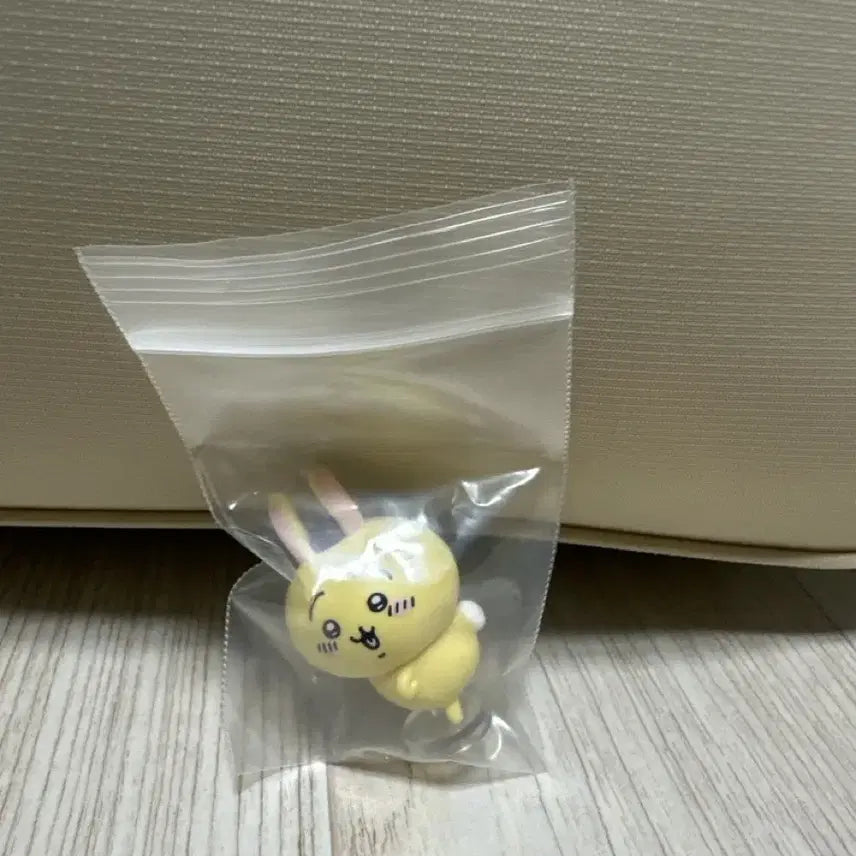 [BUNJANG] Usagi x Pompompurin Collaboration Gacha (Pre-Owned Display Item) / 우사기 폼폼푸린 콜라보 가챠 팝니다(개봉전시품)