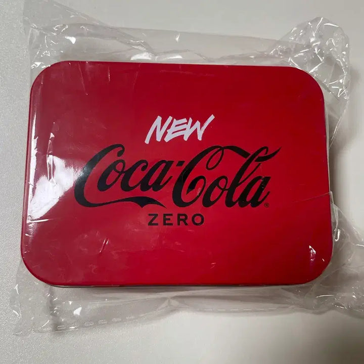[BUNJANG] Coca-Cola Zero V Accordion Book Tin Case Sticker Bundle Set / 코카콜라 제로 뷔 아코디언북 틴케이스 스티커 일괄