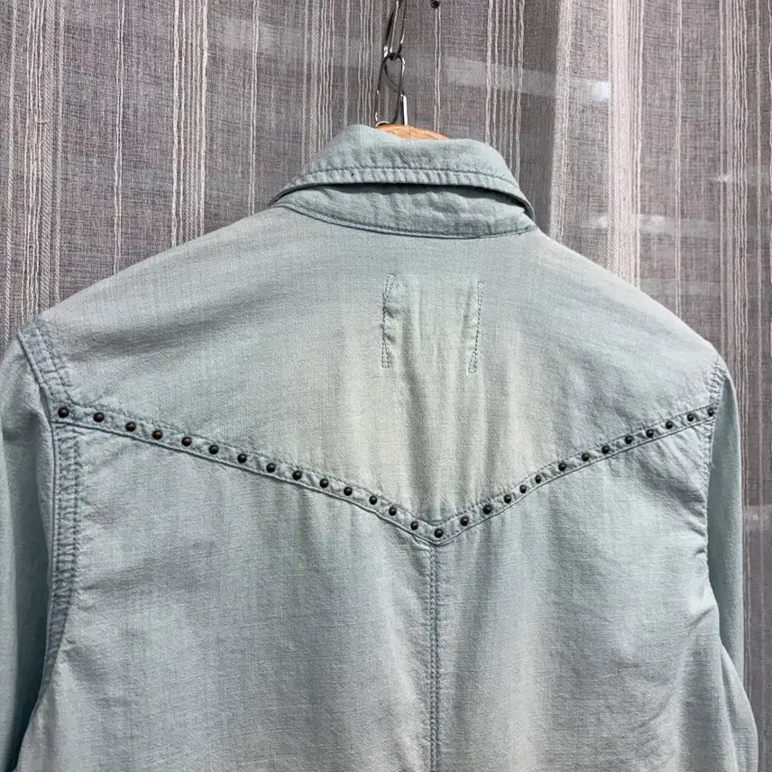 [BUNJANG] American Eagle Studded Western Light Blue Shirt / 아메리칸 이글 스터드 웨스턴 연청 셔츠 American Eagle
