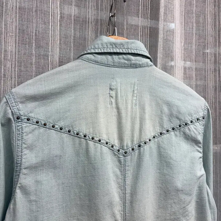 [BUNJANG] American Eagle Studded Western Light Blue Shirt / 아메리칸 이글 스터드 웨스턴 연청 셔츠 American Eagle