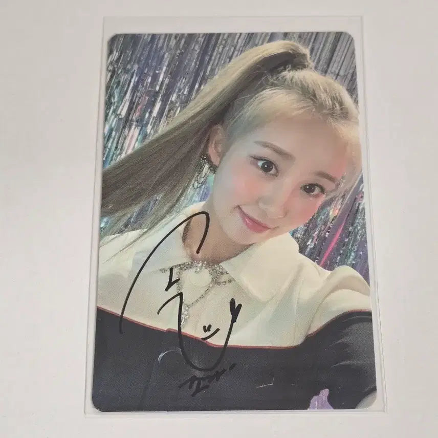 [SOLD OUT] wooah 우아 소라 싸인 포카 포토카드 양도