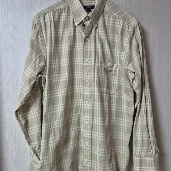 [SOLD OUT] (정품) 버버리 체크 셔츠 남방 M 남성  코튼셔츠
