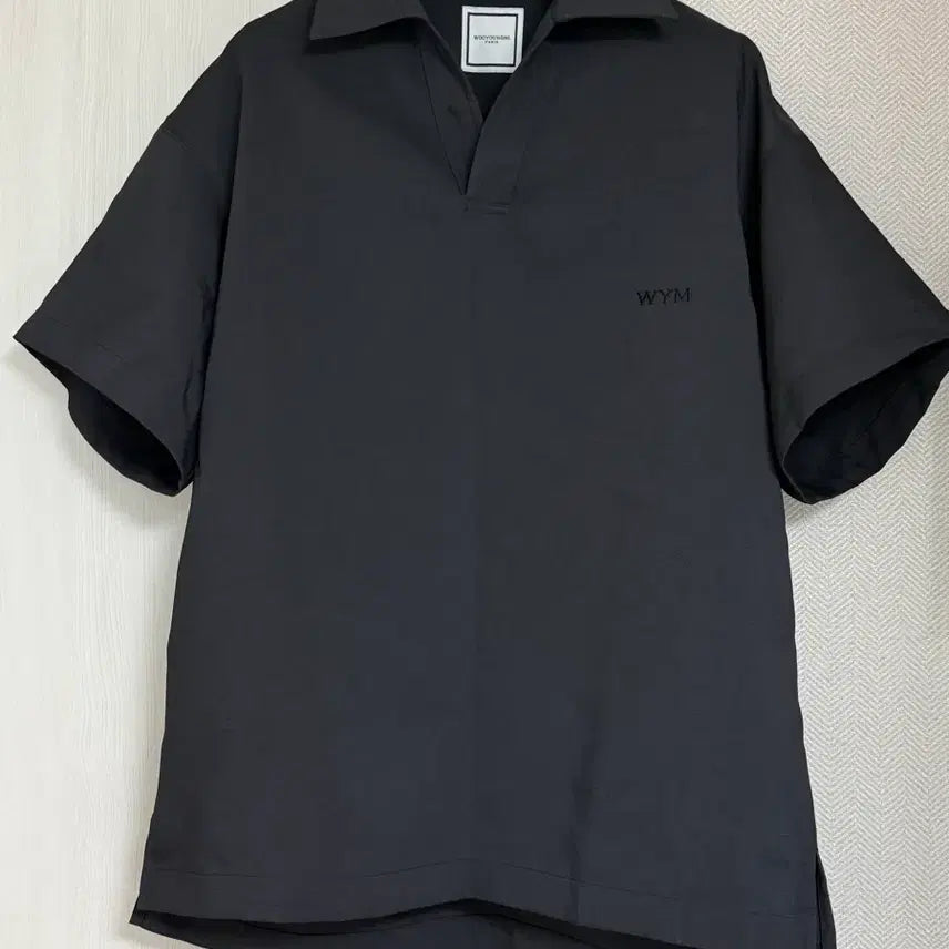 [SOLD OUT] (46) 23ss 우영미 자수 폴로 반팔 티셔츠