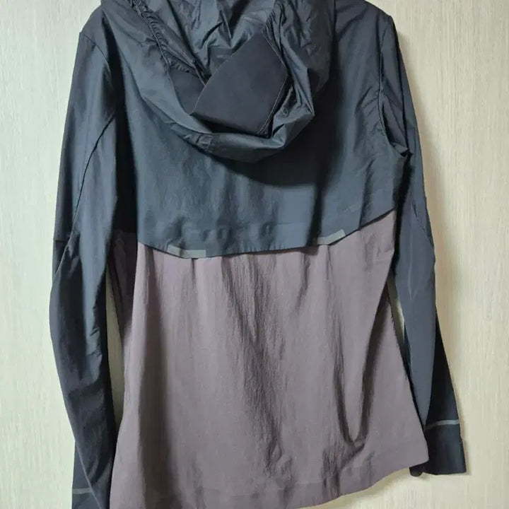 [SOLD OUT] 온러닝 웨더재킷 자켓 바람막이 져지 스몰