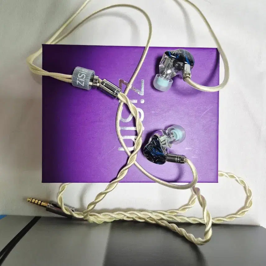 [BUNJANG] Sennheiser HD660S2 Headphones + Zisin ZS327 Earphones / 젠하이저 HD660s2 헤드폰 + zisin327 이어폰 팝니다.