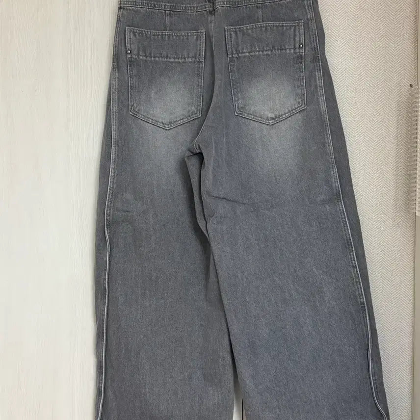 [SOLD OUT] (46) 24fw 우영미 그레이 투턱 와이드 데님 팬츠
