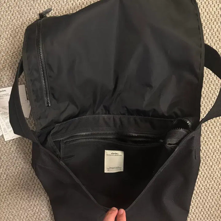 [SOLD OUT] 비즈빔 사첼백 24L