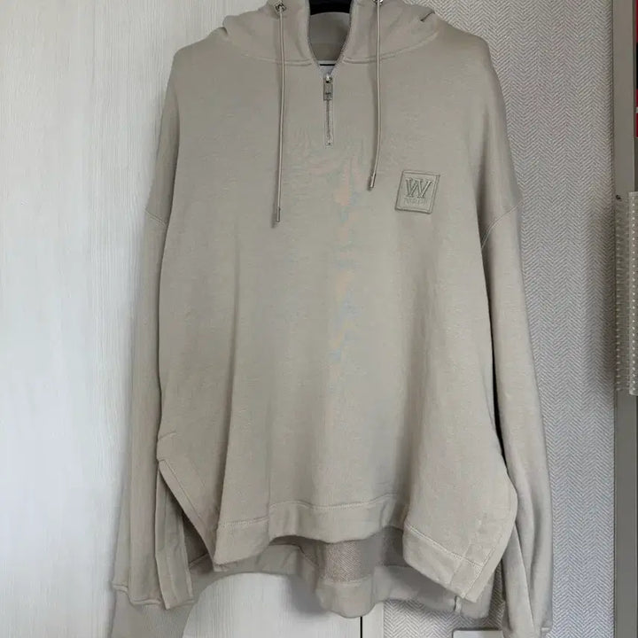 [SOLD OUT] (48) 23ss 우영미 W패치 하프집업 후드티 베이지