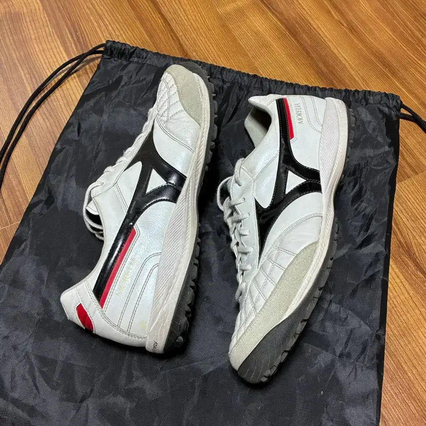 [SOLD OUT] 미즈노 모렐리아 살라 재팬 tf 270