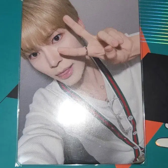 [BUNJANG] Sung Hanbin Timeless World Japan Live Viewing POB Photocard / 성한빈 타임리스 월드 일본 라이브 뷰잉 한정판 포카