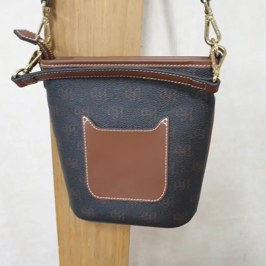 [BUNJANG] ESQUIRE COLLECTION Leather Crossbody Bag / ESQUIRE COLLECTION 여성 크로스백 소가죽 브라운