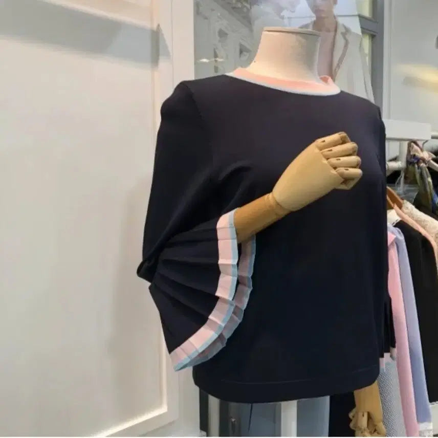 [BUNJANG] Satin Pleated Sleeve Knit Top / SATIN 주름소매 니트