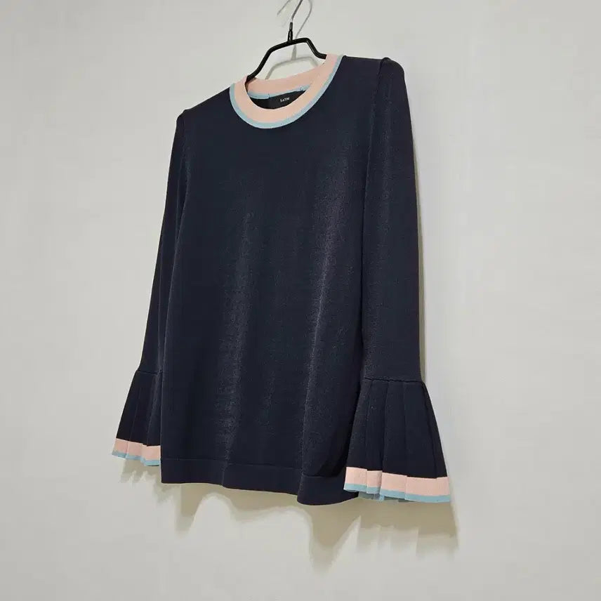 [BUNJANG] Satin Pleated Sleeve Knit Top / SATIN 주름소매 니트