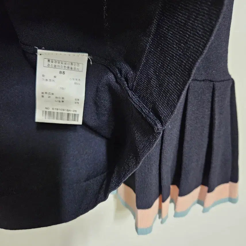 [BUNJANG] Satin Pleated Sleeve Knit Top / SATIN 주름소매 니트