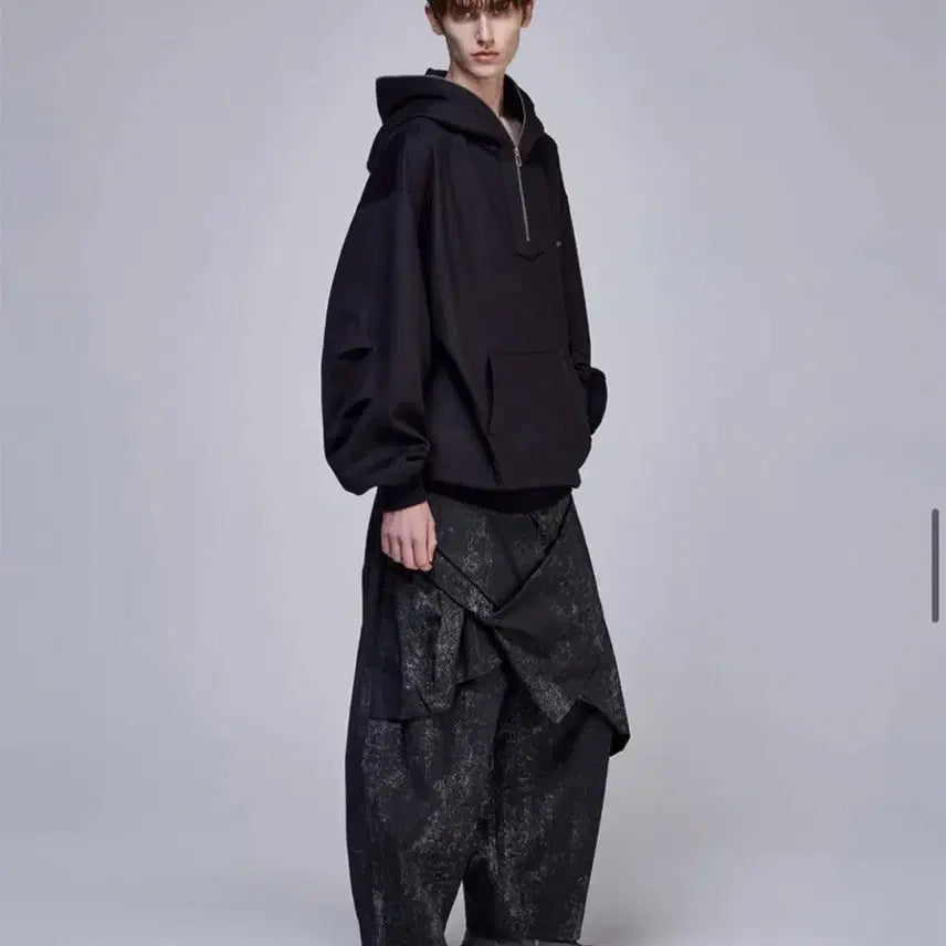[SOLD OUT] (48) 24fw 송지오 컬렉션 자수 후드티 블랙