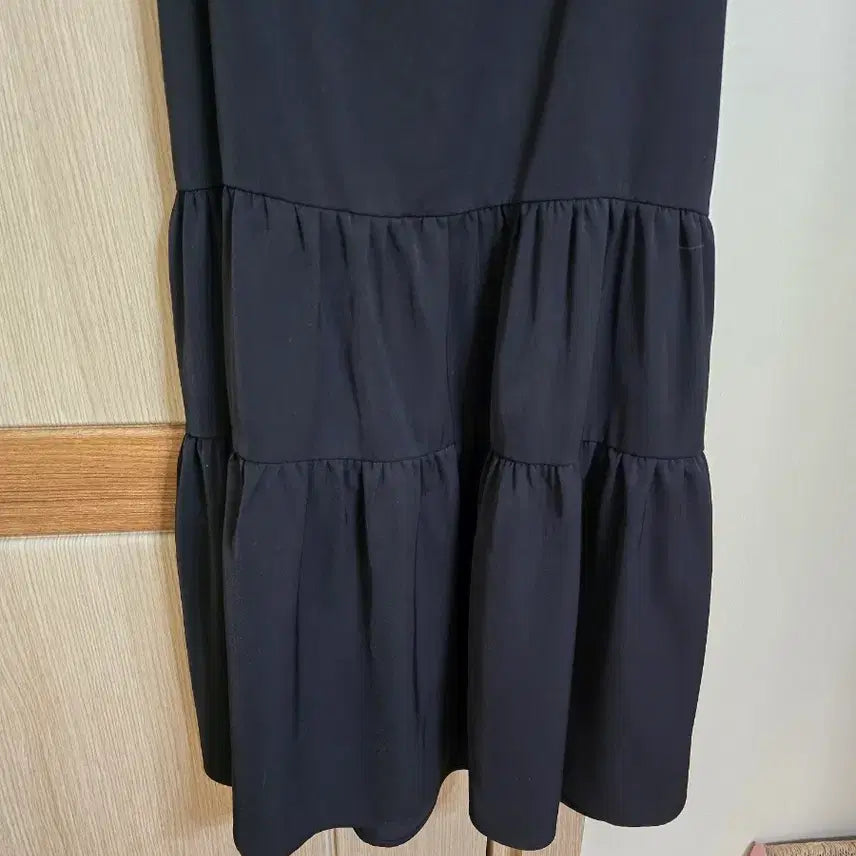 [BUNJANG] Lucky Chouette Ruffle Dress / 럭키슈에뜨 캉캉원피스
