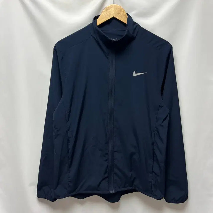 [SOLD OUT] [정품/M] 나이키 스우시 드라이핏 런닝 네이비 우븐 바람막이