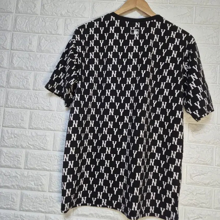 [SOLD OUT] 엠엘비 모노그램 반팔티