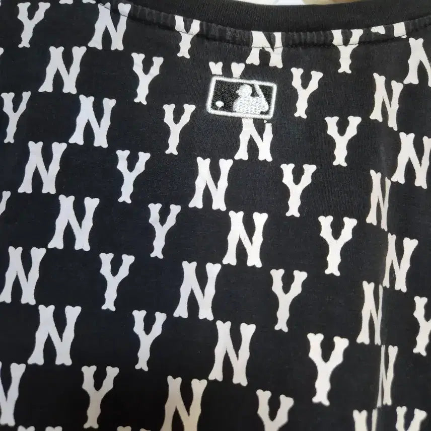 [SOLD OUT] 엠엘비 모노그램 반팔티