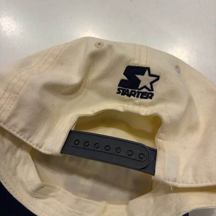 [BUNJANG] Starter Michigan Baseball Cap Ivory Navy / 스타터 미시건 야구 볼캡 모자 아이보리 네이비