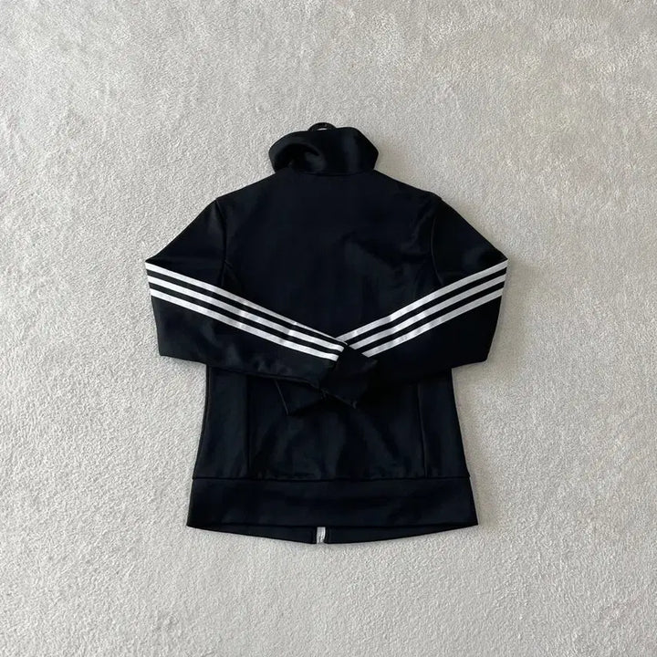 [SOLD OUT] 85 아디다스 여성 유로파 블랙 져지