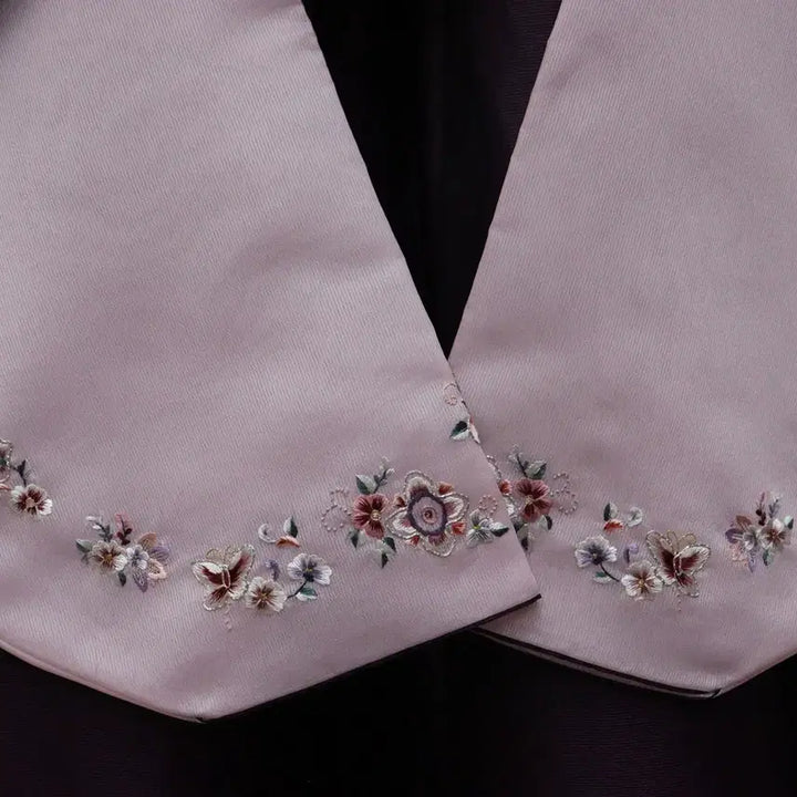[BUNJANG] Traditional Korean Hanbok for Women / 여성 한복 명절 결혼식 고전  손자수 전통 88xl 키165 혼주한복