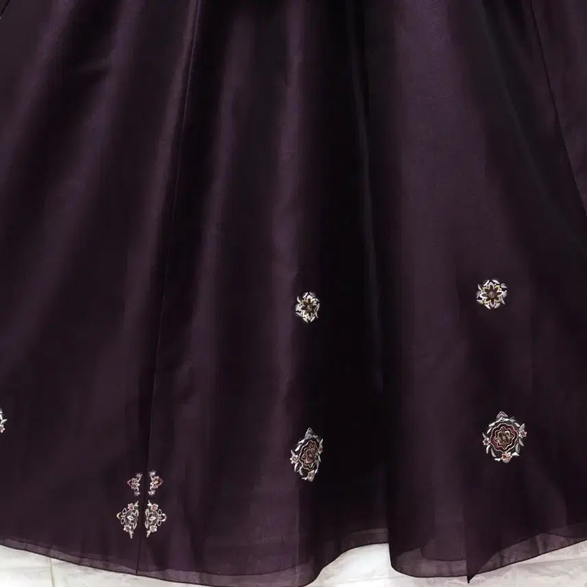 [BUNJANG] Traditional Korean Hanbok for Women / 여성 한복 명절 결혼식 고전  손자수 전통 88xl 키165 혼주한복