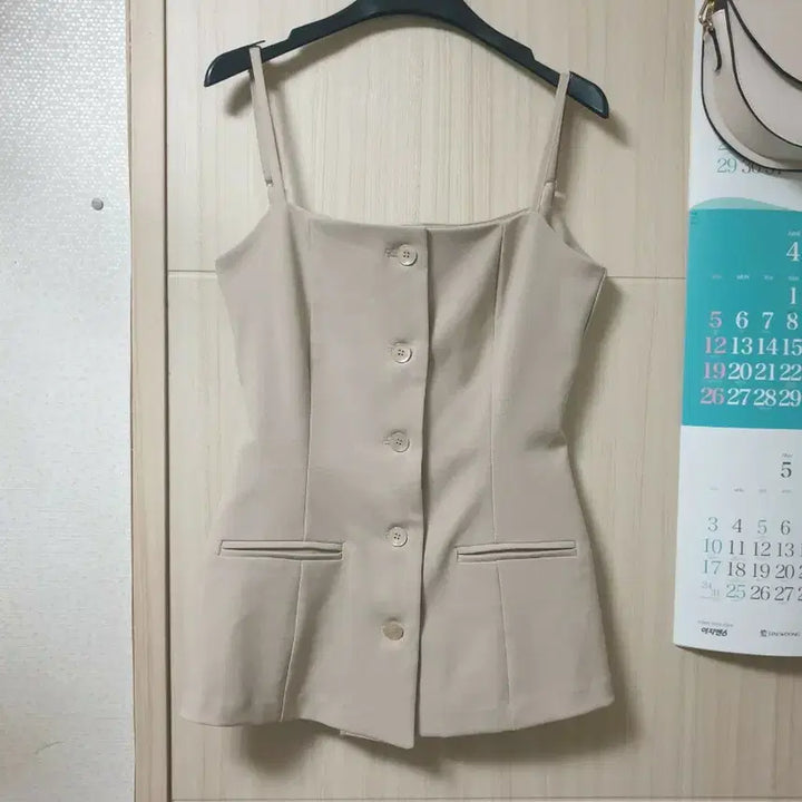 [BUNJANG] COZCAT Bustier Top / COZCAT 뷔스티에 탑