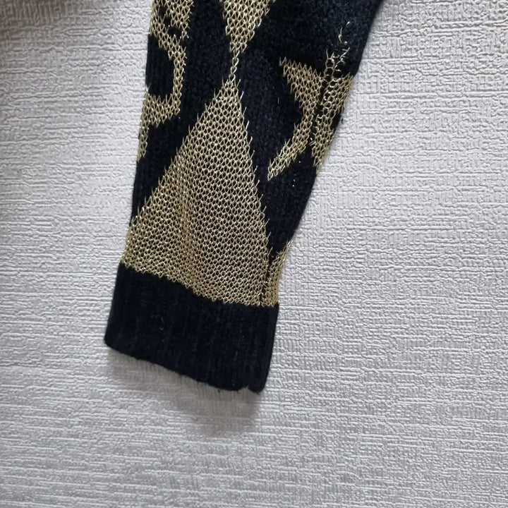 [SOLD OUT] 바152 패턴 니트티셔츠