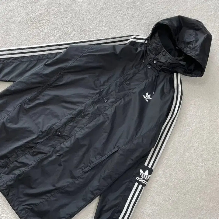 [BUNJANG] Adidas Long Windbreaker Jacket (Black, Size L) / L 아디다스 백로고 롱 윈드 바람막이 락업 자켓 100